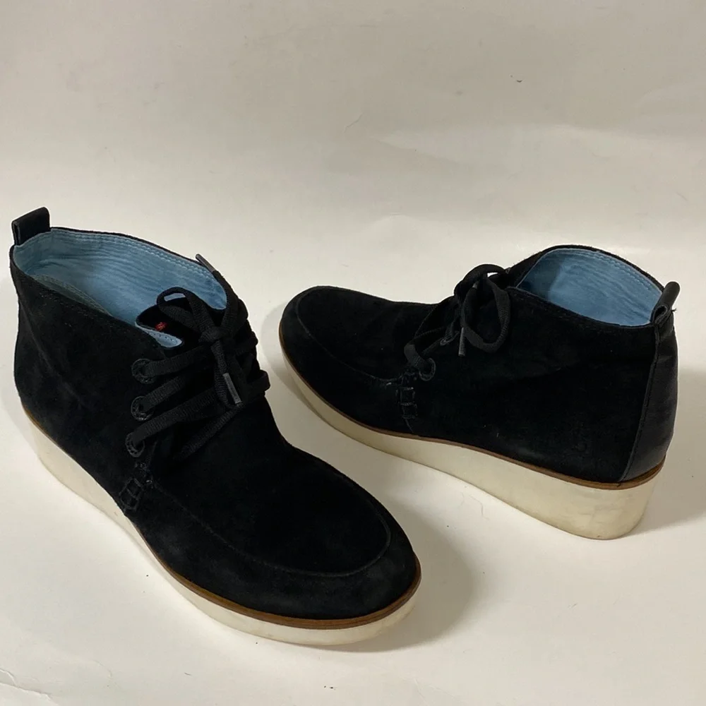 ED Ellen Degeneres. Leather suede ankle booties 8M Y2k Casual